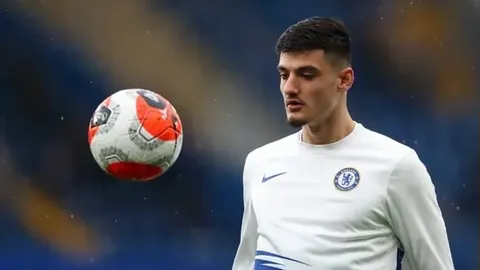 上海海港3-1逆袭河南队，武磊、张琳芃、巴尔加斯建功